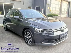 Grijs Gebruikt 2022 VW Golf VIII Style Hatchback | € 26.950 (Eerlijke prijs)