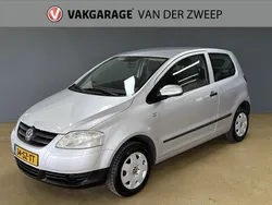 Grijs Gebruikt 2006 VW Fox Trendline Hatchback | € 2.450 (Iets duurder)