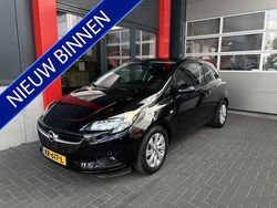 Zwart Gebruikt 2015 Opel Corsa Edition Hatchback | € 8.950 (Goede deal)