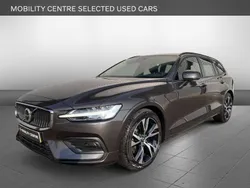 Grijs, metallic lak Gebruikt 2024 Volvo V60 Stationwagen | € 38.935 (Goede deal)
