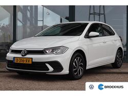 Wit Gebruikt 2024 VW Polo Life Hatchback | € 22.395 (Eerlijke prijs)