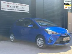 Blauw, metallic lak Gebruikt 2019 Toyota Yaris Hatchback | € 13.799 (Goede deal)