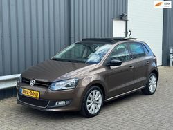 Bruin Gebruikt 2011 VW Polo Highline Hatchback | € 7.999 (Iets duurder)
