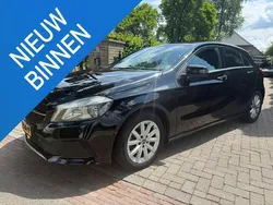 Zwart Gebruikt 2017 Mercedes A160 Prestige Hatchback | € 13.950 (Eerlijke prijs)