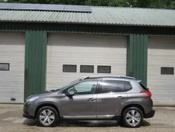 Grijs Gebruikt 2014 Peugeot 2008 Allure SUV | € 6.950 (Eerlijke prijs)