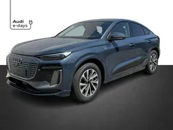 Blauw Nieuw 2025 Audi Q6 Sportback e-tron Advanced SUV | € 74.133
