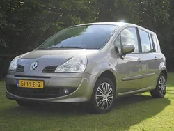 Beige Gebruikt 2011 Renault Grand Modus Dynamique MPV | € 2.750 (Goede deal)