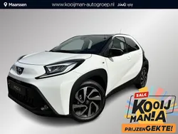 Wit Gebruikt 2024 Toyota Aygo Pulse Hatchback | € 19.400 (Eerlijke prijs)