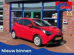 Rood Gebruikt 2021 Toyota Aygo X-play Hatchback | € 15.950 (Eerlijke prijs)