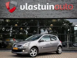 Grijs Gebruikt 2009 Renault Clio II Dynamique Hatchback | € 2.250 (Goede deal)