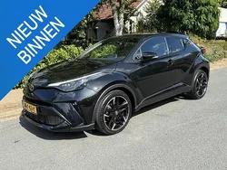 Zwart Gebruikt 2022 Toyota C-HR Sport SUV | € 28.995 (Iets duurder)