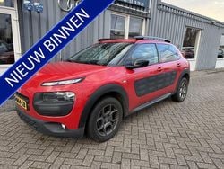 Rood Gebruikt 2017 Citroën C4 Cactus Business Class Hatchback | € 4.500 (Super prijs)