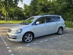 Grijs Gebruikt 2005 Toyota Avensis Verso Luna MPV | € 4.850