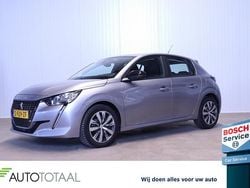 Grijs Gebruikt 2023 Peugeot 208 Active Hatchback | € 15.900 (Eerlijke prijs)