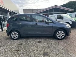 Grijs Gebruikt 2007 Honda FR-V MPV | € 4.449 (Eerlijke prijs)