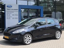 Zwart Gebruikt 2017 Ford Fiesta Trend Hatchback | € 7.390 (Iets duurder)
