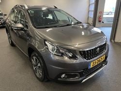 Grijs Gebruikt 2019 Peugeot 2008 Allure SUV | € 13.950 (Goede deal)