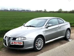 Grijs Gebruikt 2006 Alfa Romeo GT Coupé | € 7.500 (Eerlijke prijs)