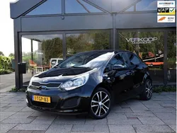 Zwart Gebruikt 2014 Kia Rio Comfort Hatchback | € 7.450 (Eerlijke prijs)