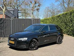 Zwart, metallic lak Gebruikt 2019 Audi A3 Sportback Design Hatchback | € 15.490 (Goede deal)