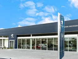 Blauw Gebruikt 2025 Peugeot e-5008 Avantage SUV | € 43.935 (Super prijs)