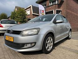 Grijs Gebruikt 2011 VW Polo Comfortline Hatchback | € 5.700 (Eerlijke prijs)