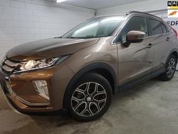 Bruin (metallic) Gebruikt 2018 Mitsubishi Eclipse Cross SUV | € 99.999