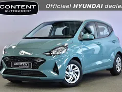 Mangrove green Nieuw 2025 Hyundai i10 Comfort Hatchback | € 22.100 (Iets duurder)