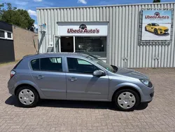 Grijs Gebruikt 2006 Opel Astra Essentia Hatchback | € 1.999 (Eerlijke prijs)