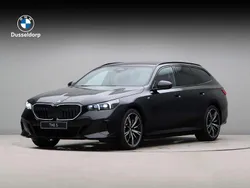 Zwart Nieuw 2025 BMW 530e Comfort Edition Stationwagen | € 91.267 (Eerlijke prijs)