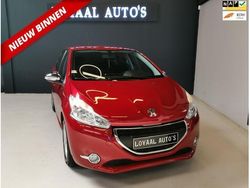 Rood Gebruikt 2014 Peugeot 208 Style Hatchback | € 5.749 (Eerlijke prijs)