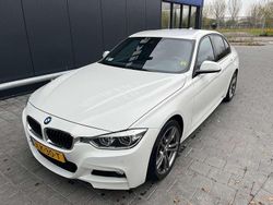 Wit Gebruikt 2018 BMW 320 Sedan | € 18.000