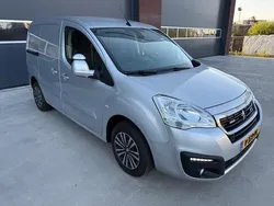 Zilver Gebruikt 2018 Peugeot Partner Premium MPV | € 5.495 (Goede deal)