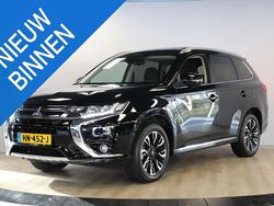 Zwart Gebruikt 2015 Mitsubishi Outlander P-HEV Instyle SUV | € 16.900 (Duur)