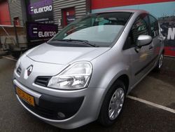 Grijs Gebruikt 2009 Renault Grand Modus Expression MPV | € 3.997 (Eerlijke prijs)