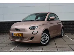 Rood Gebruikt 2025 Fiat 500e Urban Hatchback | € 28.945