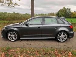 Grijs Gebruikt 2020 Audi A3 Hatchback | € 20.750 (Goede deal)