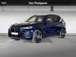 Tansanitblau metallic (blauw metallic) Gebruikt 2024 BMW X5 Performance SUV | € 114.900 (Duur)