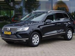 Zwart Gebruikt 2015 VW Touareg SUV | € 25.950 (Eerlijke prijs)