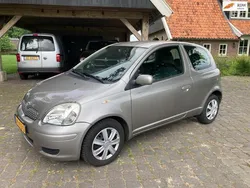 Grijs Gebruikt 2005 Toyota Yaris Hatchback | € 2.950 (Duur)