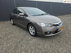 Bruin Gebruikt 2011 Honda Civic Elegance Sedan | € 4.750 (Eerlijke prijs)