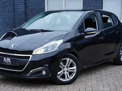 Zwart Gebruikt 2016 Peugeot 208 Hatchback | € 4.950 (Goede deal)