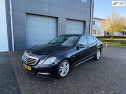 Zwart Gebruikt 2011 Mercedes E220 Avantgarde Sedan | € 8.450 (Super prijs)