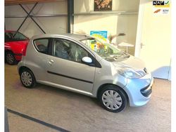 Grijs Gebruikt 2006 Peugeot 107 Hatchback | € 1.499 (Eerlijke prijs)