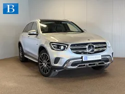 Grijs Gebruikt 2020 Mercedes GLC300 Luxury SUV | € 39.900 (Goede deal)