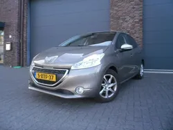 Grijs Gebruikt 2014 Peugeot 208 Style Hatchback | € 5.950 (Goede deal)