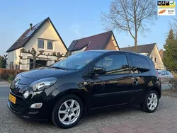 Zwart Gebruikt 2012 Renault Twingo Collection Hatchback | € 4.780 (Eerlijke prijs)