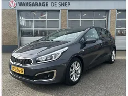 Grijs Gebruikt 2015 Kia Ceed Hatchback | € 9.950 (Eerlijke prijs)