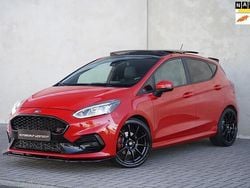 Rood Gebruikt 2018 Ford Fiesta ST Hatchback | € 16.950 (Eerlijke prijs)
