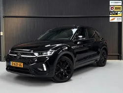 Zwart Gebruikt 2022 VW T-Roc R-line SUV | € 34.950 (Eerlijke prijs)